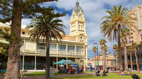 Glenelg .